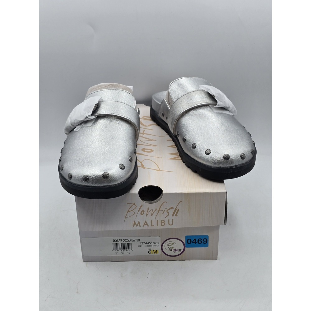 Blowfish Malibu Skylar Women's size 6‎ M Fleeced Silver Pewter Lined Clogs Mules